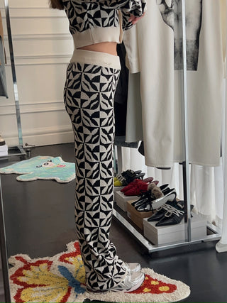 LESUGIATELIER Logo Monogram Patterned Knitted Pants